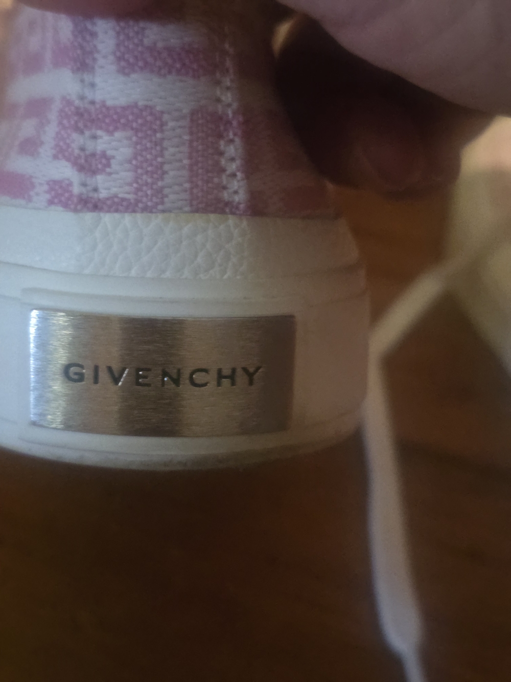 Givenchy Pink Patterned Low-Top Sneakers - Picture 12 of 16